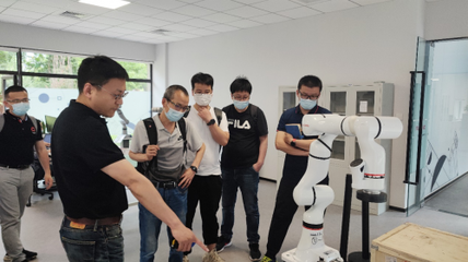 百年工藝與智能制造的融合之旅 福田康明斯參訪珞石機器人，技術轉讓共繪新藍圖